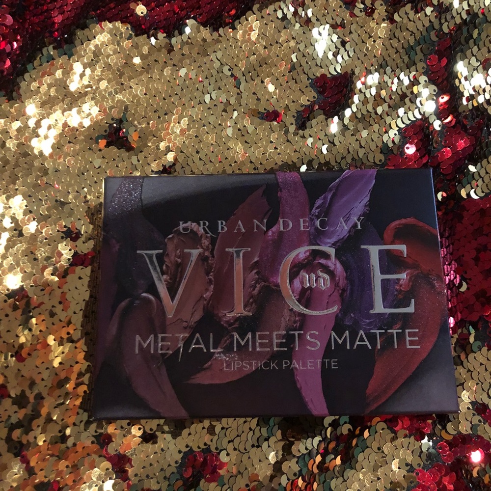 Urban Decay Vice metal meets matte lip pallet